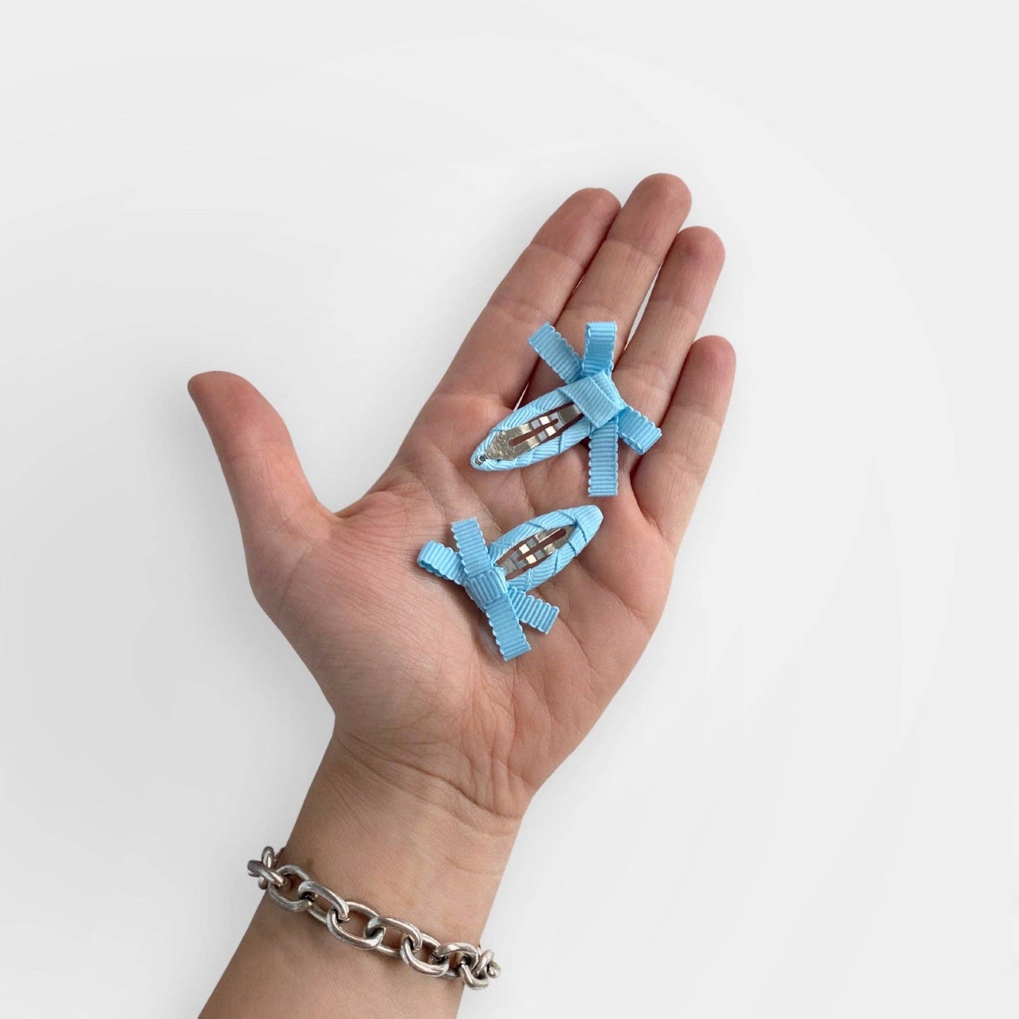 CHUNKS - Bow Snap Clips in Baby Blue