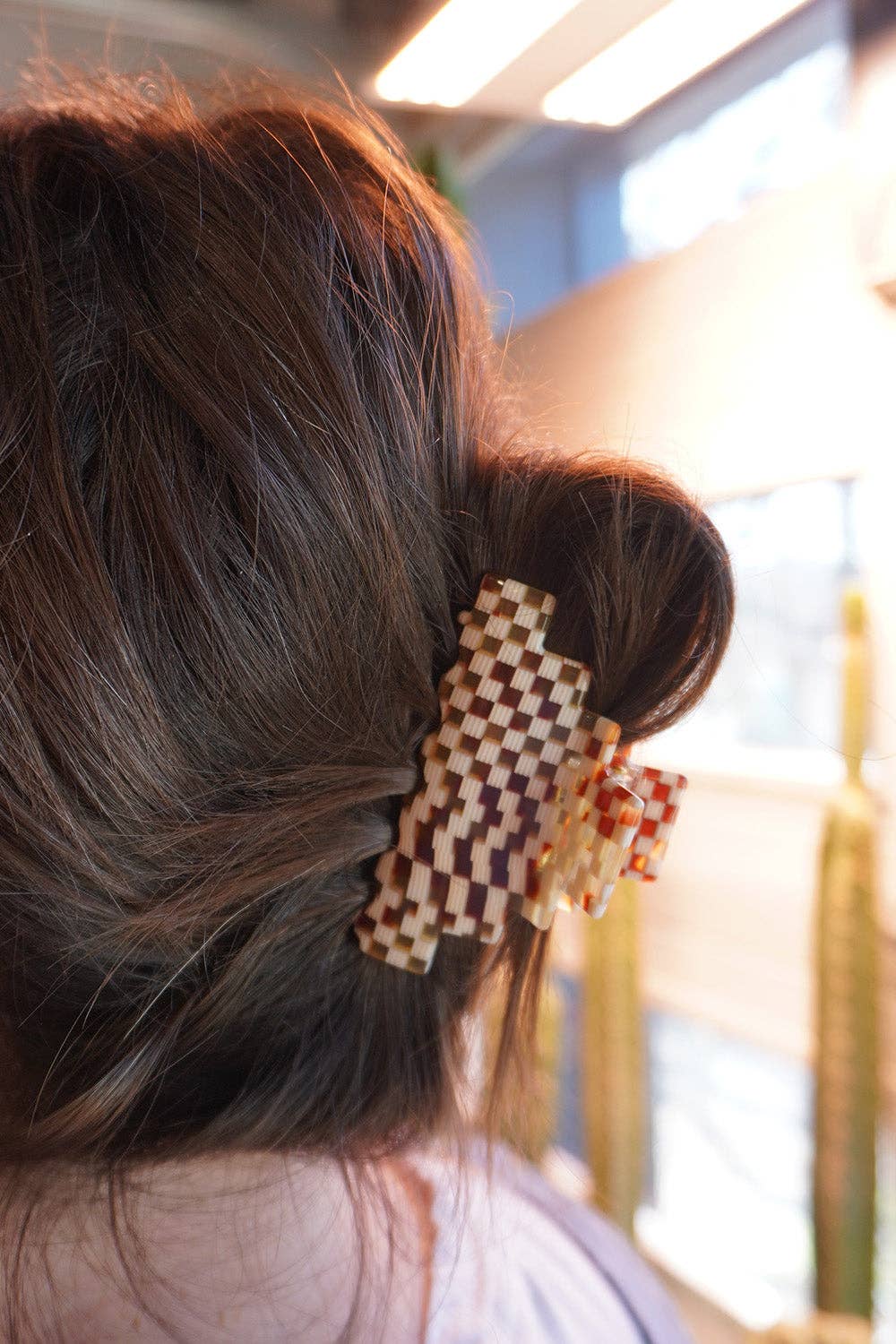 Paulina Otero - Pyramid Hair-Claw in Ivory Checkerboard