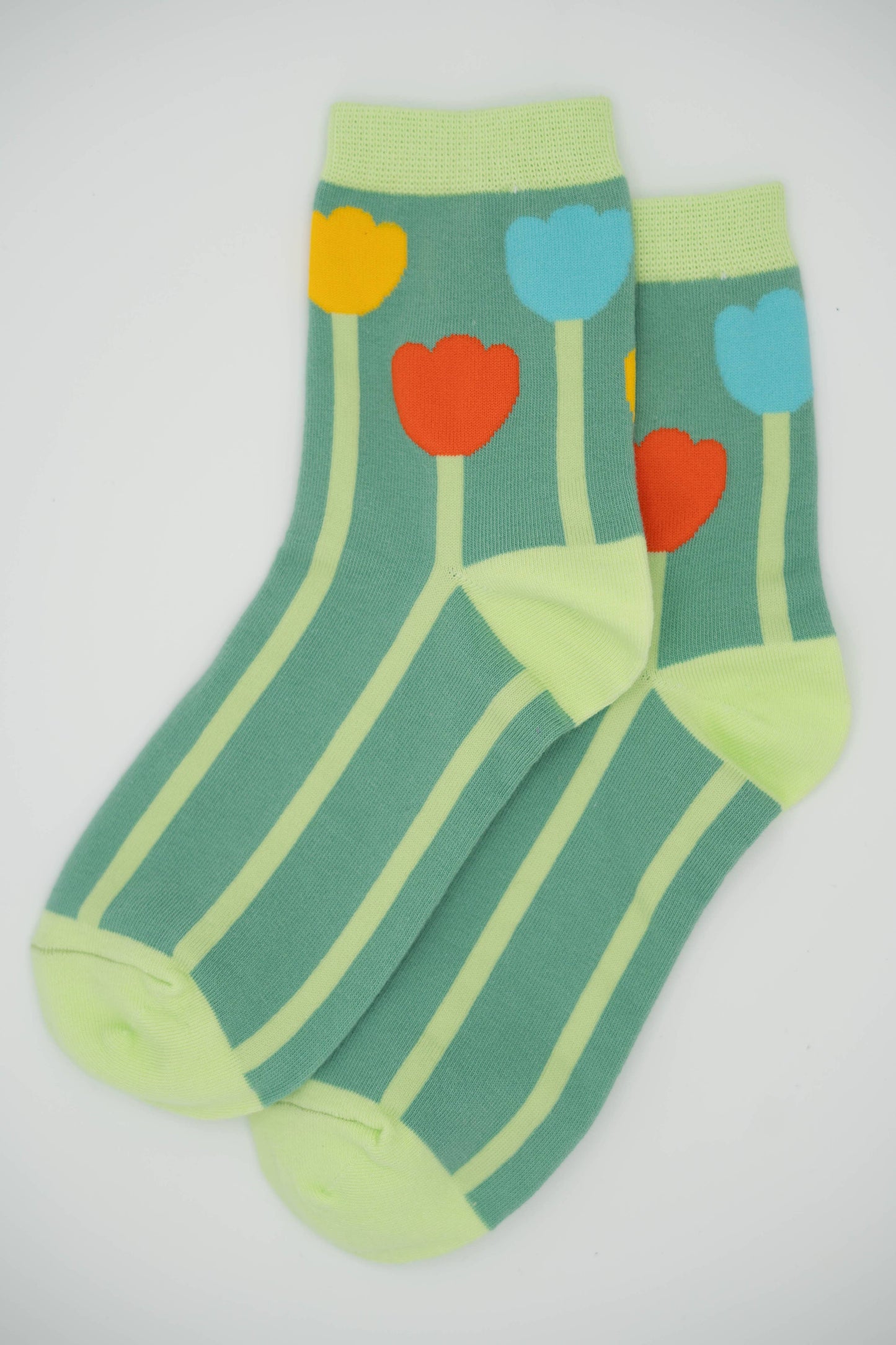 Nettle Studios - Women’s Cotton Ankle Socks - Primary Tulips