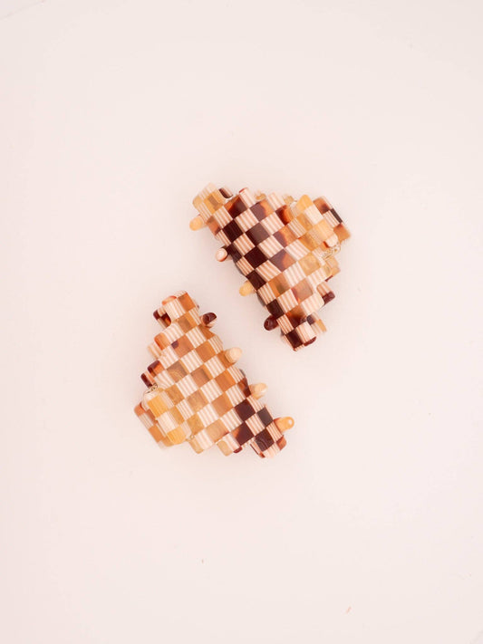 Paulina Otero - Small Pyramid Hair-Claw in Ivory Checkerboard