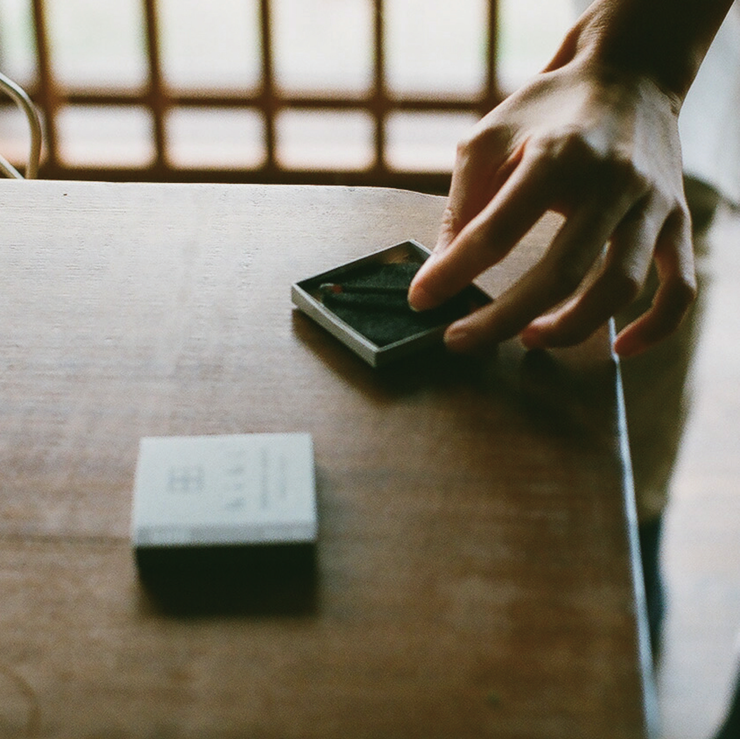 Hibi - Box of 8 Incense Matches: Yuzu