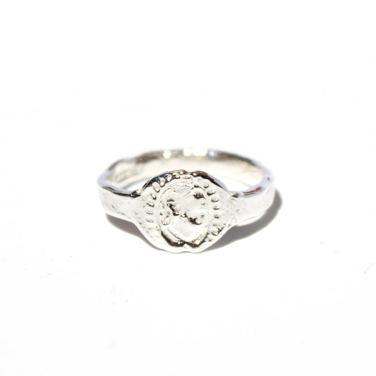 Soft Cameo in Silver