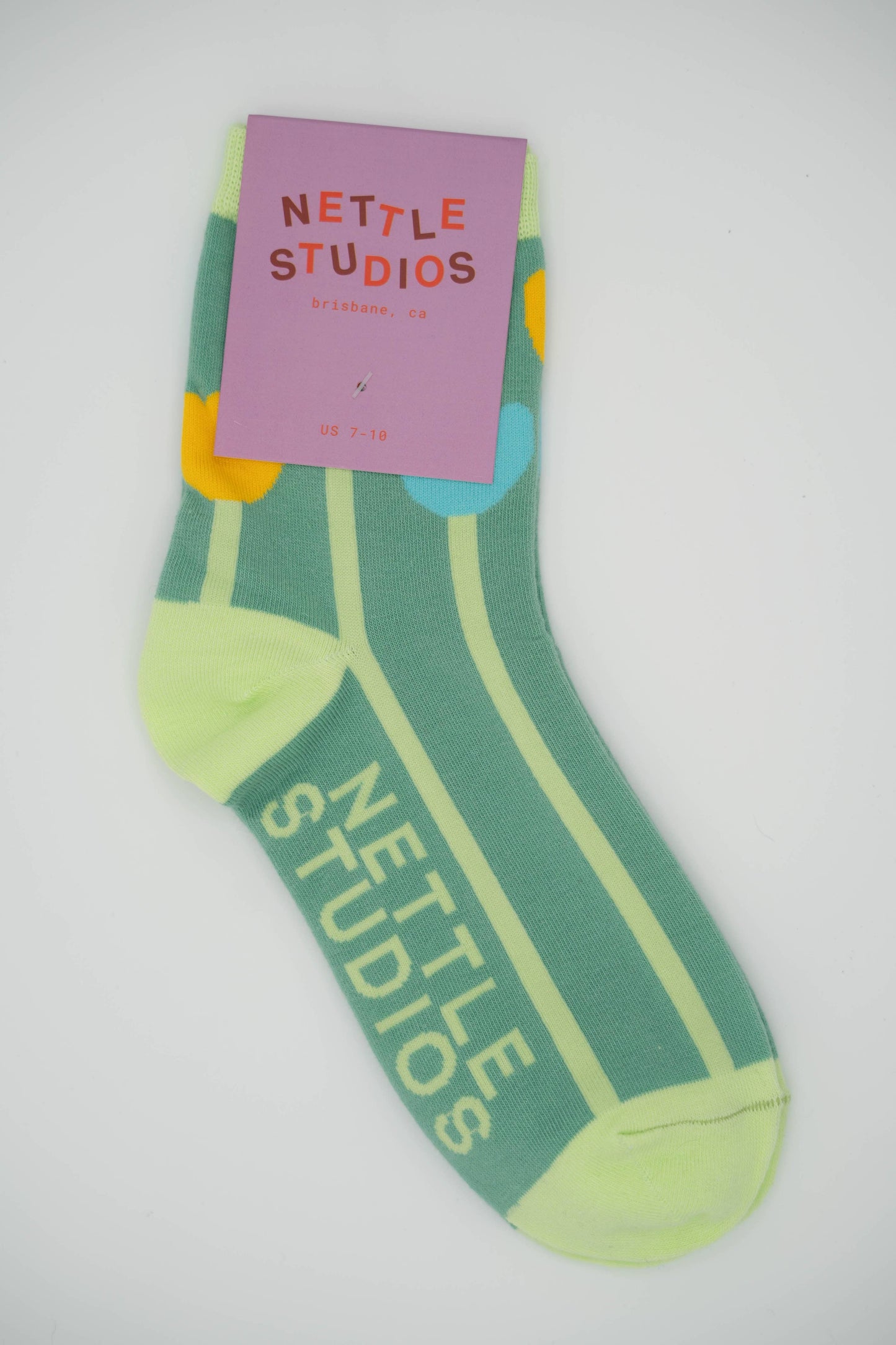 Nettle Studios - Women’s Cotton Ankle Socks - Primary Tulips