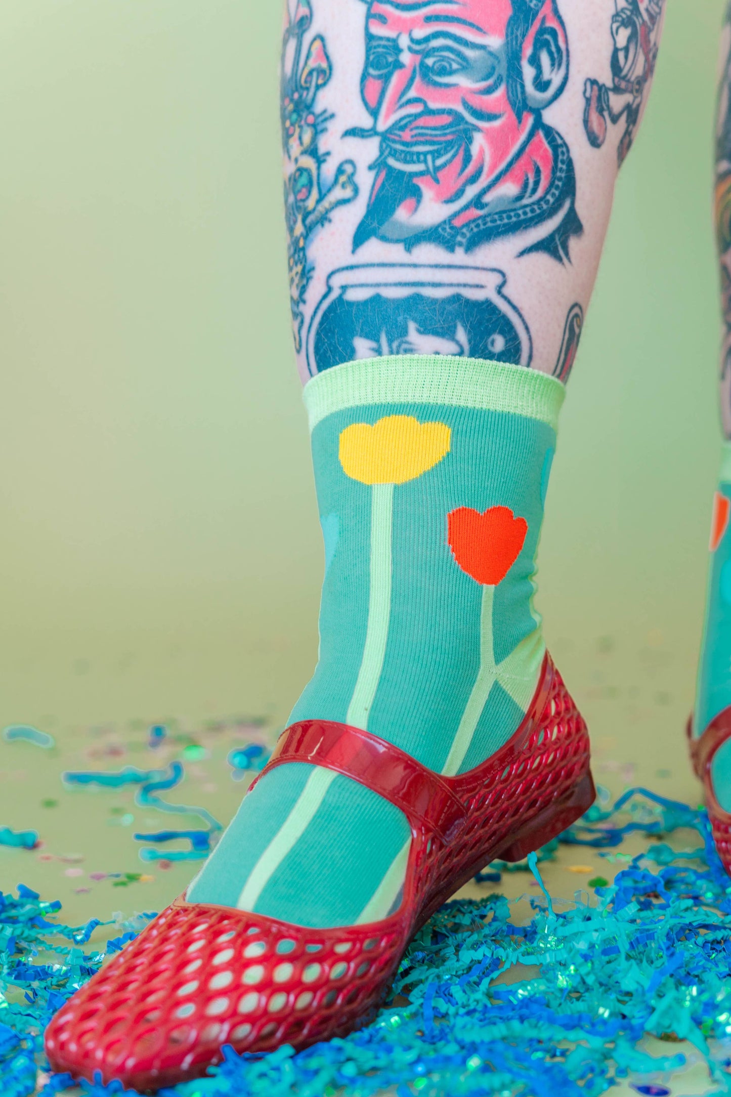 Nettle Studios - Women’s Cotton Ankle Socks - Primary Tulips